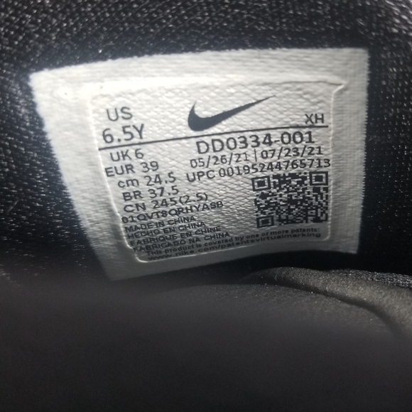 Nike Kyrie Infinity Fire and Ice Black Youth Sneaker Shoes 6.5Y (DD0334-001) - Picture 8 of 8